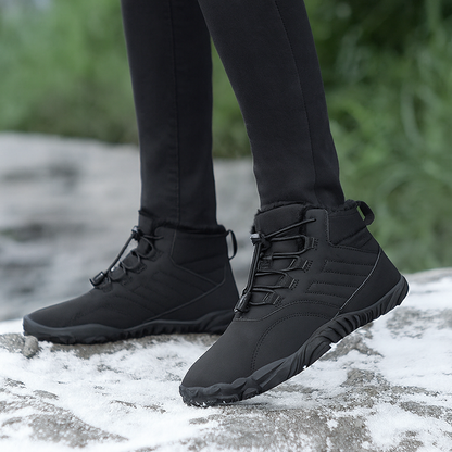 FrostGripブーツ™｜防寒・滑り止めアウトドアシューズ